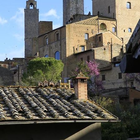 La Casa Di Ines Hotel San Gimignano Exterior photo