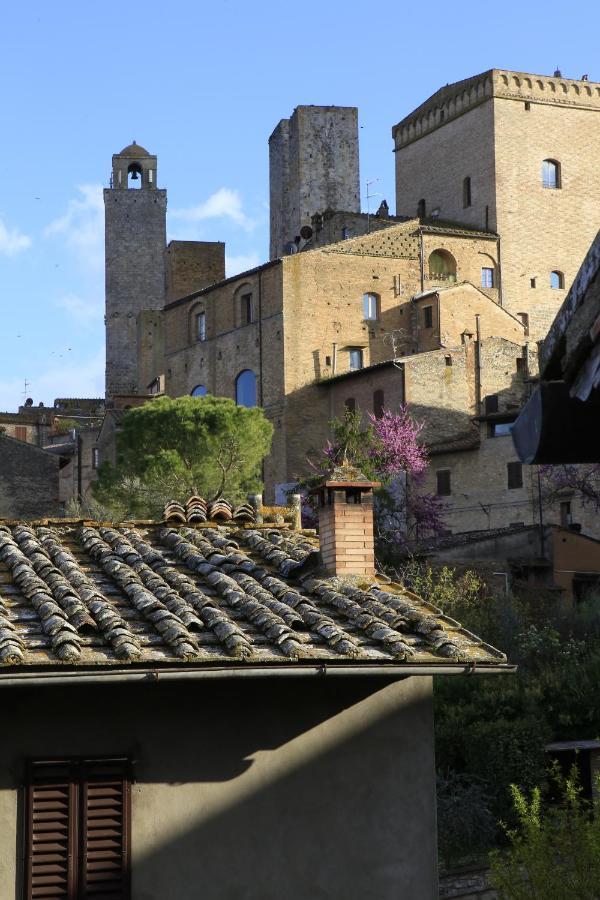 La Casa Di Ines Hotel San Gimignano Exterior photo